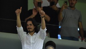 Edinson Cavani Resmi Gabung Valencia