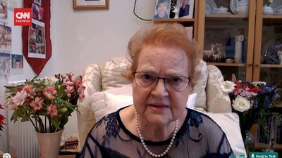 VIDEO: Nenek Meninggal Dunia 'Dihidupkan' Lagi Lewat Teknologi AI