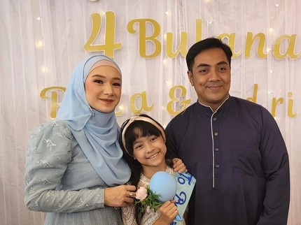 Istri Ustaz Riza Hamil Bayi Kembar, Gelar Syukuran Sekaligus Umumkan Jenis Kelamin Anak