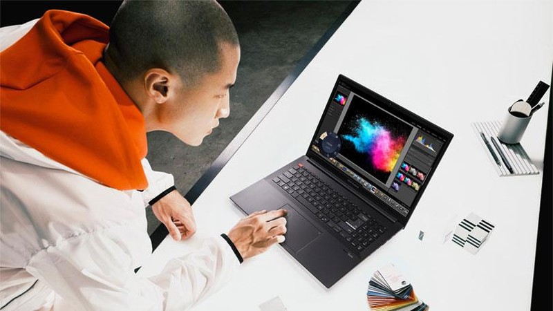 Semua orang saat ini bisa dengan mudah menjadi video editor.