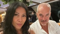 <p>Melalui media sosial Instagram, Anggun kerap membagikan momen kebersamaannya dengan sang suami. Salah satunya unggahan berikut ini. (Foto: Instagram @anggun_cipta)<br /><br /><br /></p>