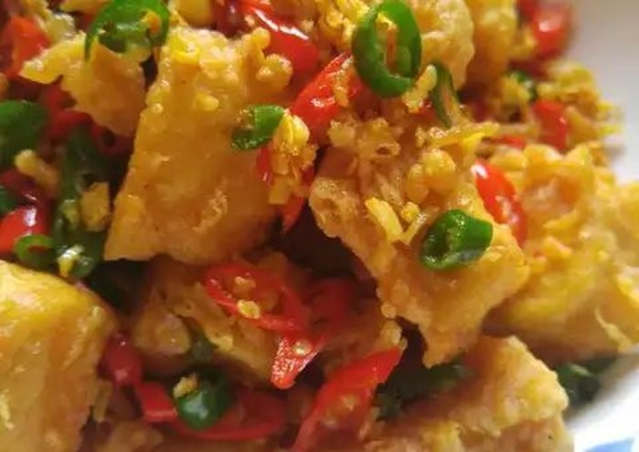 Camilan Tahu Cabe Garam.