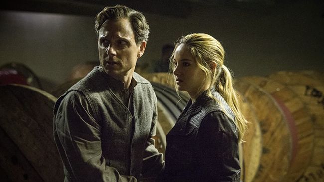 Bioskop Trans TV malam ini, Rabu (1/2) akan menayangkan film Divergent (2014) pada pukul 21.45 WIB.