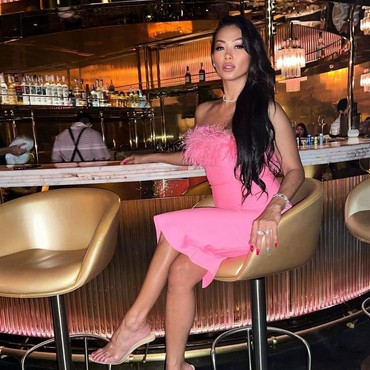 Indah Kalalo Tegaskan Soal Agama Usai Bangun Pura di Dalam Rumah