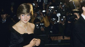 PANGERAN CHARLES TINGGALKAN PUTRI DIANA, DEKATI PELAKOR