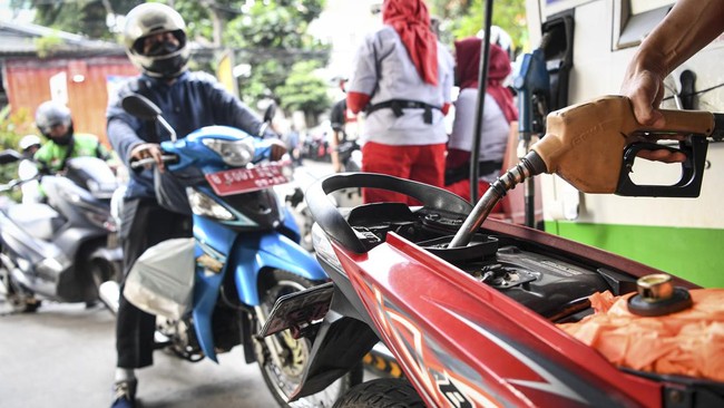 Harga bahan bakar minyak (BBM) di SPBU BP (British Petroleum) wilayah Jabodetabek turun mulai hari ini, Sabtu (1/10).