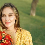 Tampilan Sederhana Ala Luna Maya Ini, Bisa Jadi Inspirasi Bagi Kamu Si Zodiak Virgo!