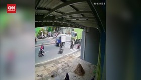 VIDEO: Kronologi Kecelakaan Truk Trailer Bekasi yang Tewaskan 11 Orang