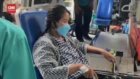 VIDEO: Momen Istri yang Jadi Korban Penembakan Kopda Muslimin Pulang