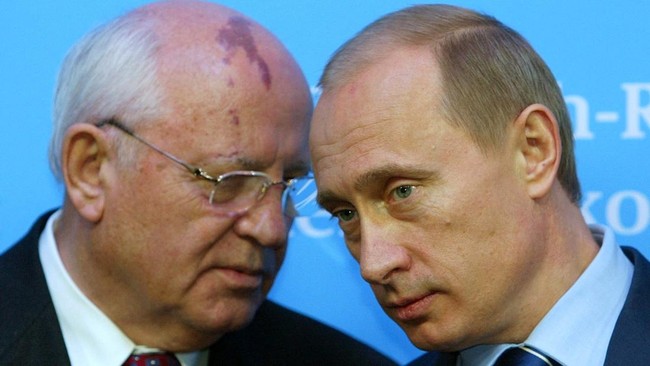 Presiden Rusia, Vladimir Putin, berduka atas kepergian pemimpin terakhir Uni Soviet, Mikhail Gorbachev. Menurutnya, Gorbachev berperan besar dalam sejarah.
