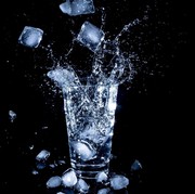 Apa Iya Minum Air Es Saat Haid, Bisa Membuat Haid Tidak Lancar?