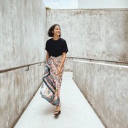 Cantik dan Elegan, Ini Tampilan Putri Marino Berkain yang Bisa Jadi Referensi Fashion Kamu!
