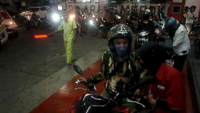 BP menurunkan harga semua jenis BBM di Stasiun Pengisian Bahan Bakar Umum (SPBU) Jabodetabek. Penurunan berlaku efektif sejak 1 September 2022.