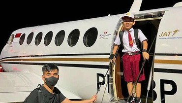 img-title Haji Isam, Crazy Rich Kalimantan Pemilik Jet Pribadi yang Antar Farel Prayoga