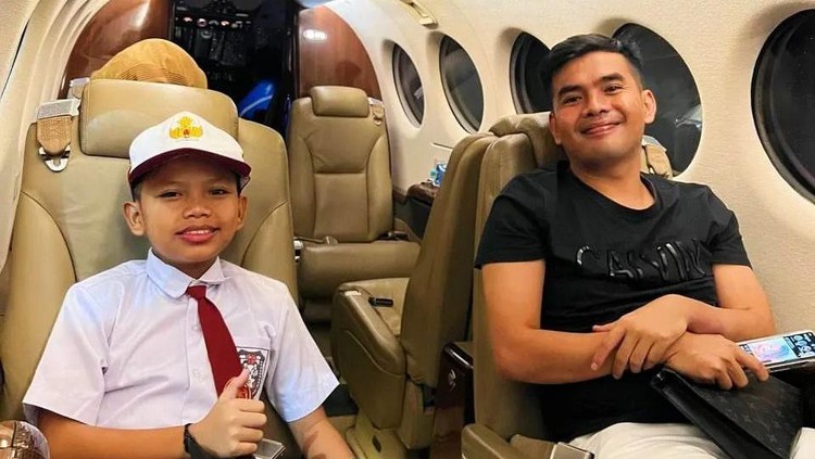 Farel Prayoga Diantar ke Sekolah Naik Jet