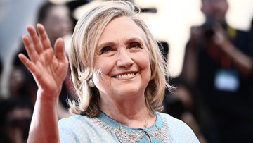 Hillary Clinton Samakan Trump dengan Saddam Husein