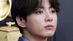 Eks Staf Kemlu Korea Akui Jual Topi Jungkook BTS Rp111,9 Juta