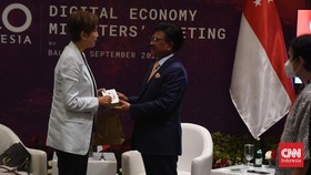 Plate Dapat Mouse Rp1 Jutaan dari Menteri Singapura, Wajib Lapor?