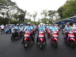 Kementerian ESDM & PLN Gelar Parade Motor Listrik di Nusa Dua Bali