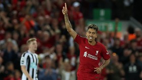 Reaksi Netizen Soal Kemenangan Kontroversial Liverpool
