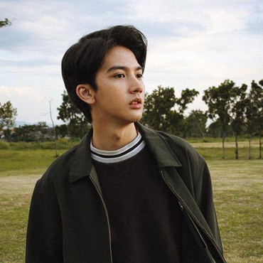 Sosok Ari Irham, Aktor Indonesia yang Disebut Mirip Renjun NCT