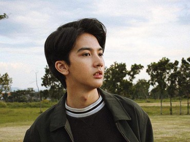 Sosok Ari Irham, Aktor Indonesia yang Disebut Mirip Renjun NCT