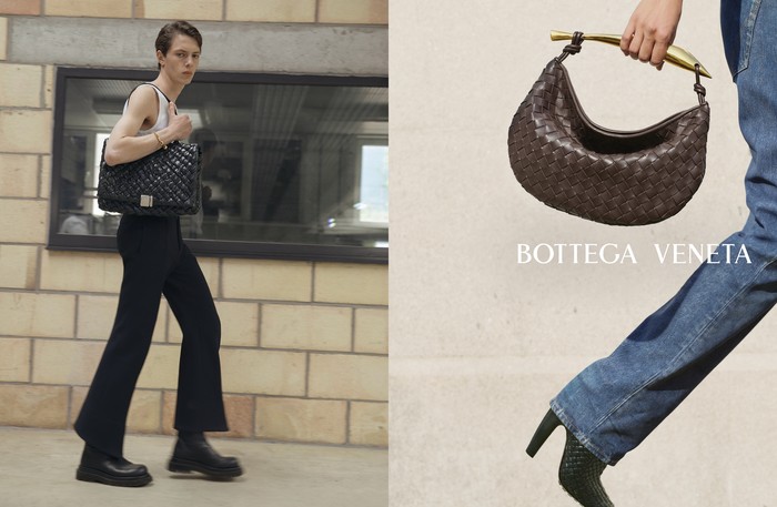 Dari ranah aksesori, tas dengan handle logam juga jadi salah satu primadona dari koleksi Bottega Veneta fall/winter 2022. Foto: Courtesy of Bottega Veneta