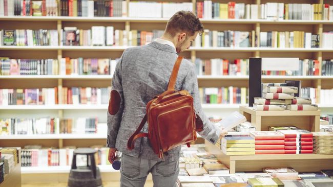 Tere Liye adalah salah satu penulis novel populer di Indonesia. Berikut rekomendasi novel Tere Liye terbaik dan sayang dilewatkan.