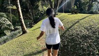 <p>Pasangan Maudy Ayunda dan Jesse Choi masih menikmati liburan di Bali nih, Bunda. Melalui media sosial Instagram, Maudy membagikan potret keseruan mereka menjalani keseharian di sana. (Foto: Instagram @maudyayunda)<br /><br /><br /></p>