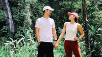<p>Liburan mereka terlihat seru dan menyenangkan ya, Bunda? Kita doakan semoga rumah tangga pasangan ini selalu diberkahi kebahagiaan, ya. (Foto: Instagram @maudyayunda)</p>