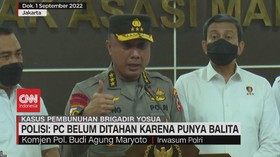 VIDEO: Polisi: Putri Candrawathi Belum Ditahan karena Punya Balita
