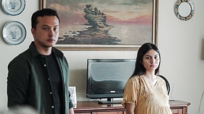 Berikut rekomendasi film sedih Indonesia yang bisa ditonton, bahkan yang terbaru sedang tayang di bioskop. Jangan lupa siapkan tisu sebelum menonton, ya.