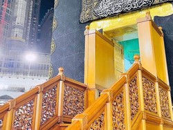 Kokohnya Tangga Kabah, Terbuat dari Kayu Jati 6,5 Ton