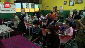VIDEO: Disdik Kota Bekasi Beri Trauma Healing Korban Kecelakaan Truk