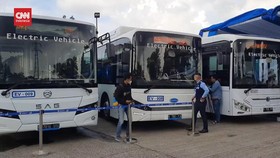 VIDEO: Transjakarta Targetkan 100 Persen Beralih Bus Listrik Pada 2030