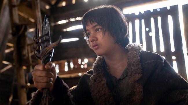 Mengenal Tyroe Muhafidin, aktor keturunan Indonesia yang membintangi The Lord of the Rings: The Rings of Power.