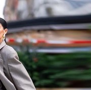 Sejumlah Warna Ini Diprediksi Jadi Tren Fashion Musim Gugur! Ada Favoritmu Nggak, Beauties??