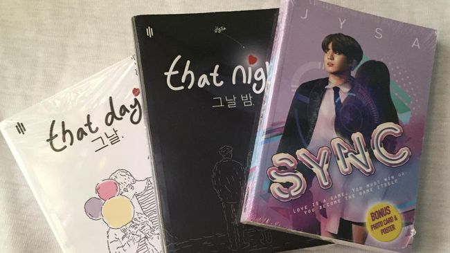Jysa bercita-cita menjadi penulis. Impiannya terwujud ketika ia membukukan fanfiction hasil jerih payahnya.