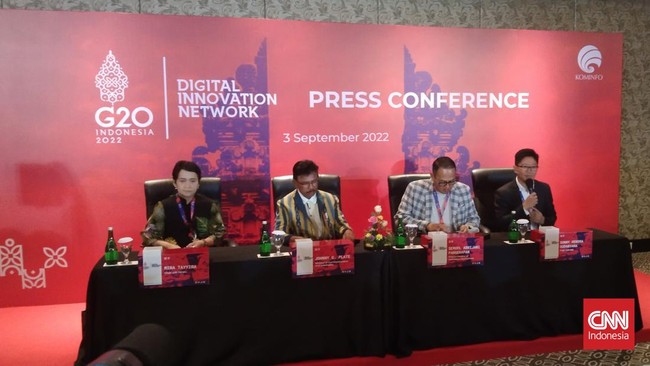 Kominfo mulai melakukan pemeriksaan awal kasus kebocoran data SIM card pekan depan.