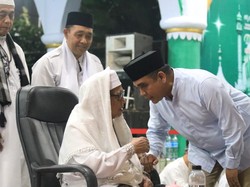 Muzani Ziarah ke Makam Habib Sholeh Tanggul, Keluarga Sambut Hangat
