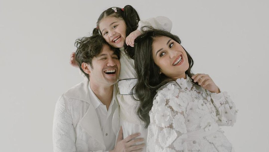 Selamat, Tarra Budiman Dikaruniai Anak ke-2