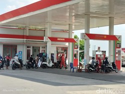 Cerita Sopir Truk di Bojonegoro Tak Tahu Jika Harga Solar Naik