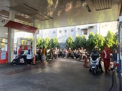 Karyawan-Ojol di Denpasar Keluhkan BBM Naik, Usul Pemerintah Kaji Ulang