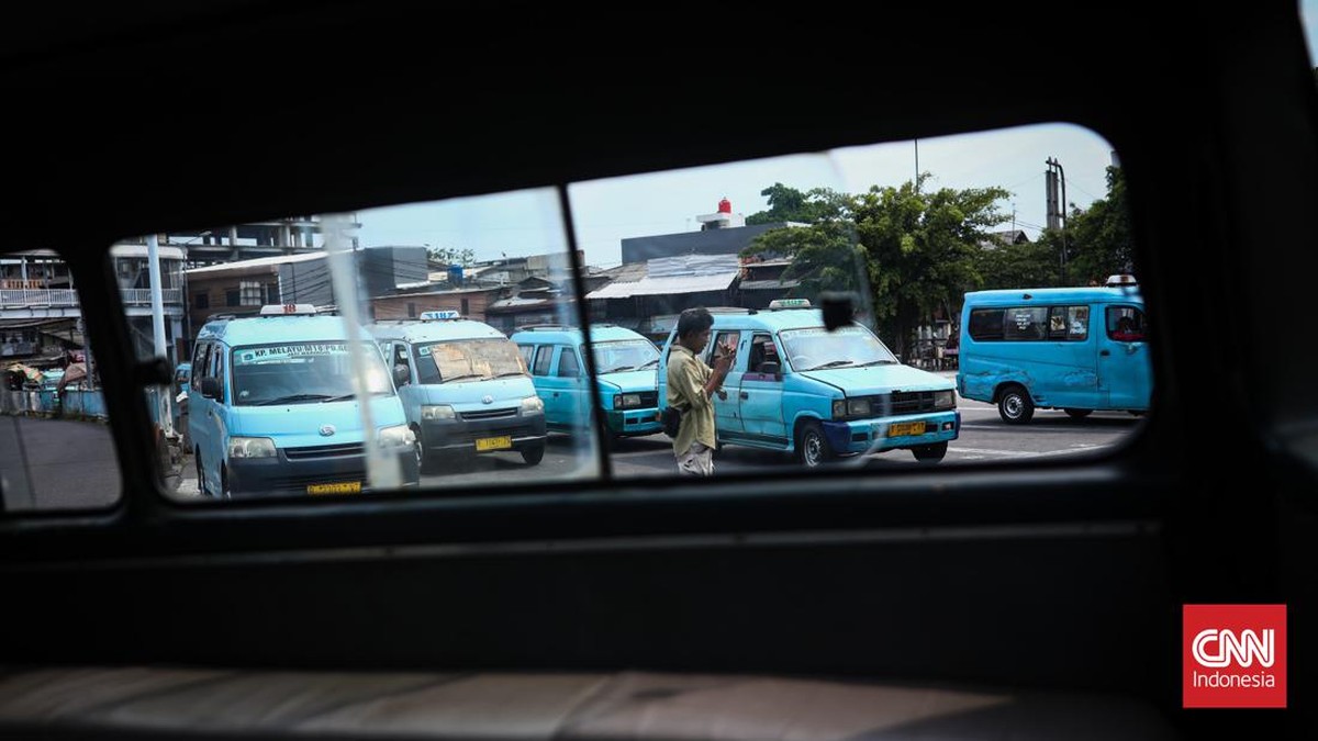 FOTO: Pemerintah Didesak Atur Tarif Angkutan Umum Usai Harga BBM Naik