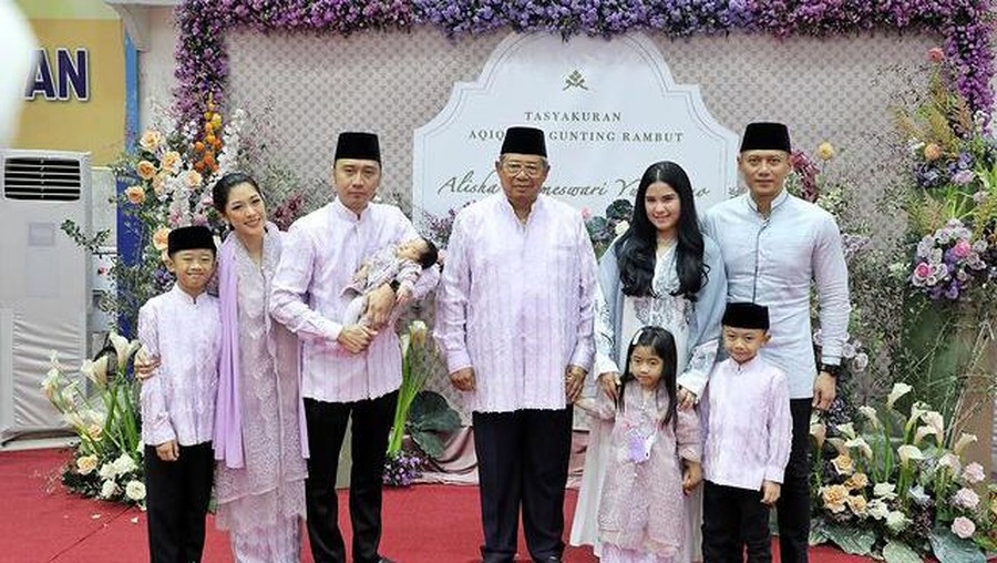 Momen Tasyakuran Putri Bungsu Ibas & Aliya