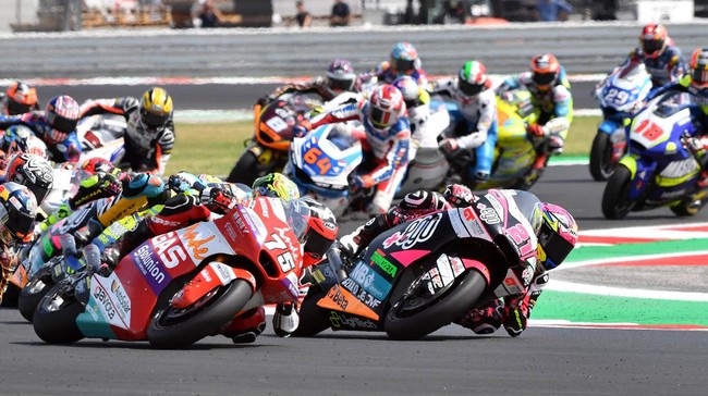 Alonso Lopez meraih kemenangan pertamanya di ajang Grand Prix setelah menang Moto2 San Marino 2022 di Sirkuit Misano, Minggu (4/9).