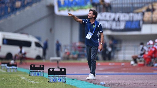 CAS Tolak Gugatan Persib ke Luis Milla, Harus Bayar Rp300 Juta Pengadilan Arbitrase Olahraga (CAS) telah resmi menolak gugatan yang diajukan Persib Bandung kepada mantan pelatih asal Spanyol, Luis Milla.