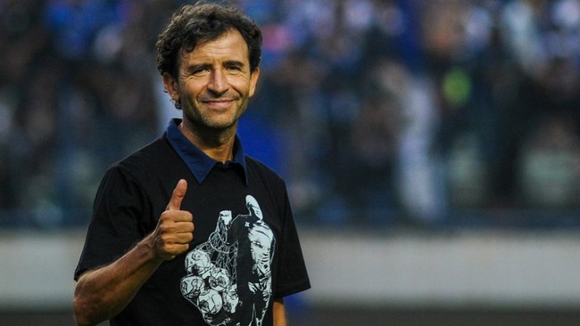Luis Milla Dekati Rekor 'Panjang' Jaya Hartono di Persib Luis Milla berpotensi menyamai rekor apik Jaya Hartono saat menangani Persib Bandung pada musim 2008/2009.
