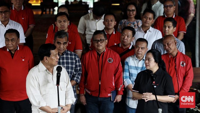 Puan dan Prabowo bertemu di Hambalang, Bogor, Jawa Barat, Minggu kemarin. Keduanya berkuda hingga makan siang bersama.