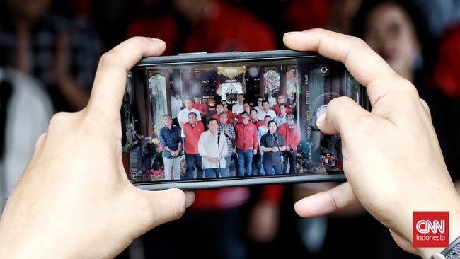 Pada hasil survei terbaru Litbang Kompas, Gerindra menyalip PDIP kemudian PKB menyalip Golkar.
